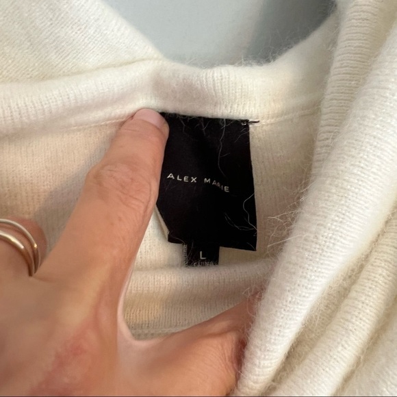 Alex Marie Turtle Neck Nylon Rabbit Hair Sweater - Picture 7 of 8